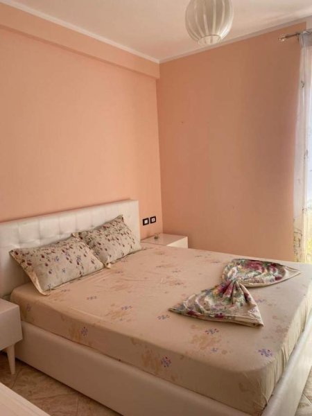 Vlore, jap me qera apartament ne plazh 1+1+A+BLK Kati 10, 70 m² 50 Euro (Rruga Murat Tebaci, Vlore)