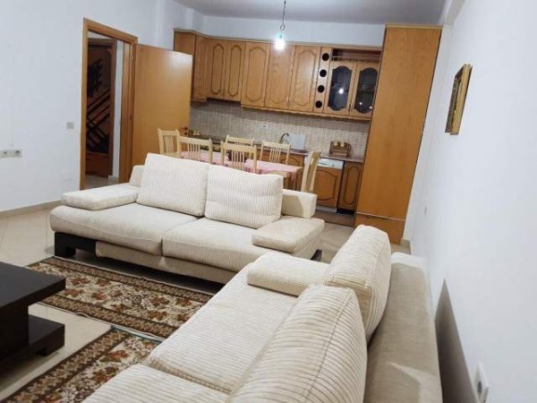 Vlore, jap me qera apartament 1+1+BLK Kati 7, 80 m² 40 Euro (Haziz Xhyherri)