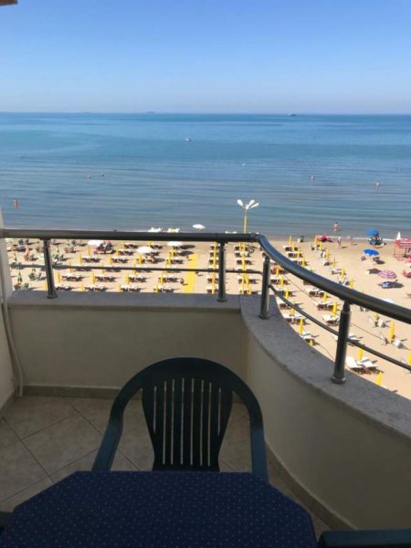 Plazh-Durres, pushime buze Detit, 35 €/nata (Los Locos Beach, tek Hotel Adriatik)