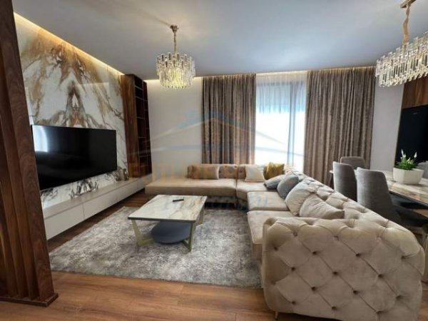 Tirane, jepet me qera apartament 2+1+BLK Kati 3, 102 m² 1.500 Euro (TEG)