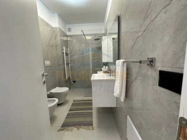 Tirane, jepet me qera apartament 2+1+BLK Kati 3, 102 m² 1.500 Euro (TEG)