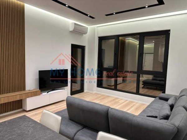 Tirane, jepet me qera apartament 1+1+BLK Kati 8, 75 m² 800 Euro (Kompleksi Square 21)
