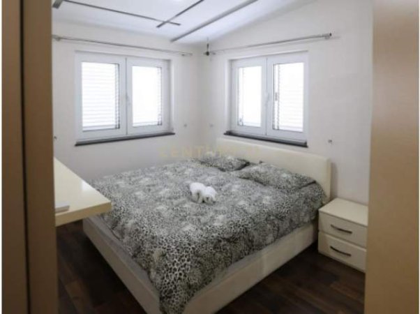 Tirane, shes apartament duplex 2+1 320.000 Euro (rezidenca kodra e diellit)