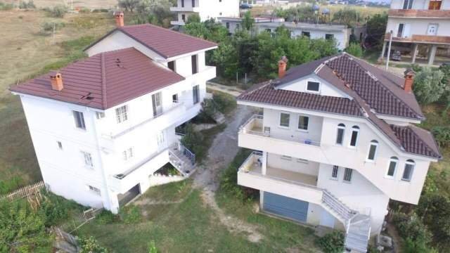 Tirane, shes 3 Vila 3 Katshe 2.173 m² 450.000 Euro (Farkë)