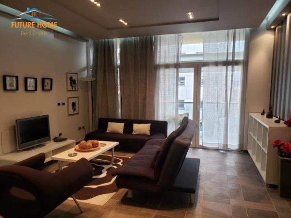 Tirane, jap me qera apartament 3+1 Kati 7, 139 m² 1.200 Euro