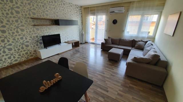 Tirane, jepet me qera apartament 2+1+BLK Kati 3, 80 m² 450 Euro MYSLYM SHYRI