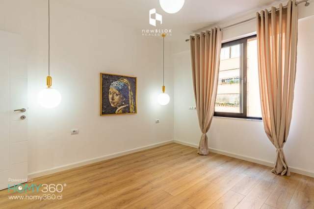 Tirane, shes apartament 3+1 Kati 4, 130 m² 270,000 Euro (Komuna e Parisit)