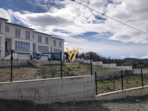Tirane, shitet Vile 3+1+A+BLK Kati 0, 3.000 m² 450.000 Euro (farke)