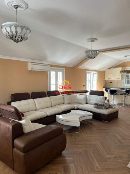 Tirane, jepet me qera apartament Kati 3, 170 m² 400 Euro (enver begeja)