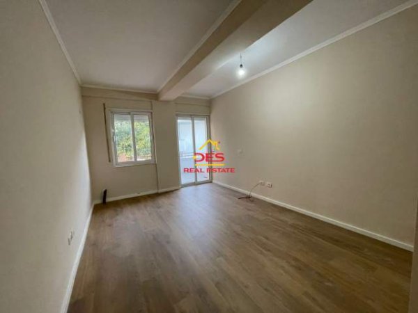 Tirane, shitet apartament 2+1+BLK Kati 3, 81 m² 63.000 Euro (rruga sheqfet kuka, FRESK)