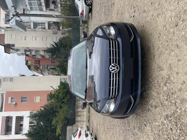 Tirane, shitet makine Volkswagen Passat Viti 2012, 9.000 Euro