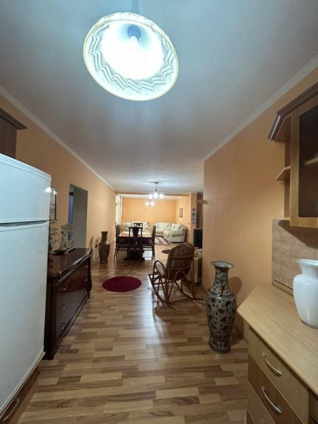 Tirane, jepet me qera apartament 2+1 +2  Kati 6, 130 m² 700 Euro  tek Rruga e Elbasanit