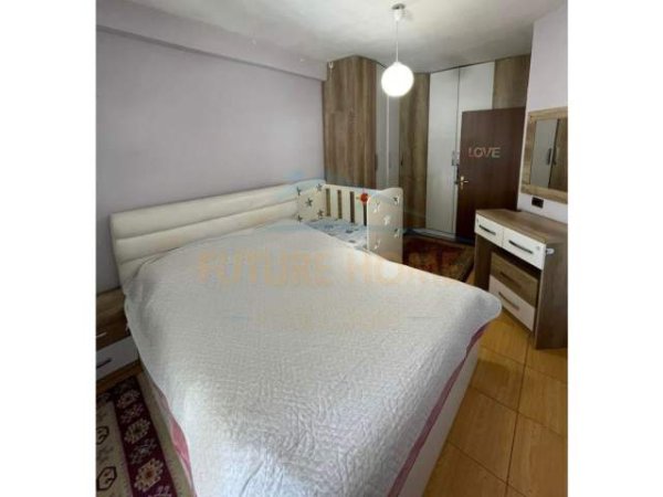 Tirane, shitet apartament 1+1 Kati 8, 66 m² 68.000 Euro (Yzberisht)