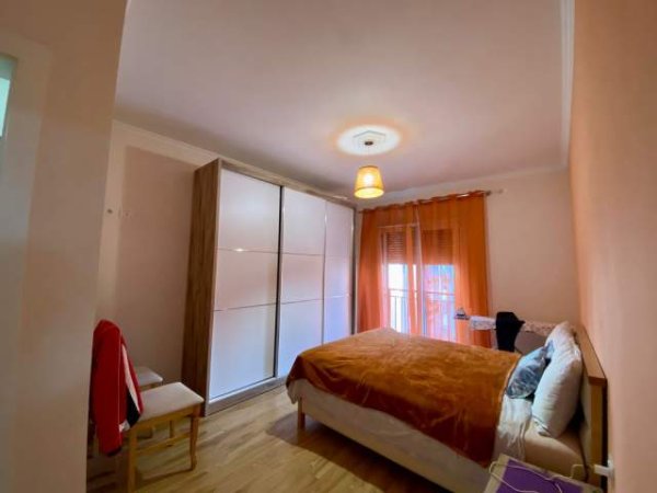 Tirane, shitet apartament 2+1+BLK Kati 3, 107 m² 176.000 Euro (astir)