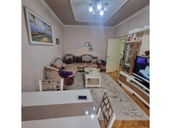 Tirane, shitet apartament 2+1 Kati 4, 72 m² 135000 Euro (Myslym Shyri)