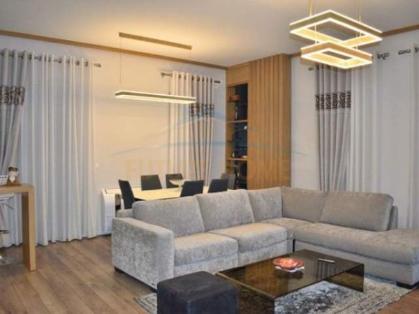 Tirane, shitet apartament 2+1+A+BLK Kati 6, 117 m² 200.000 Euro (Rruga Dritan Hoxha)