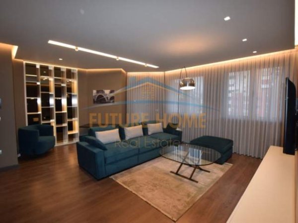 Tirane, shes apartament 2+1+BLK Kati 6, 110 m² 370.000 Euro (Qender)