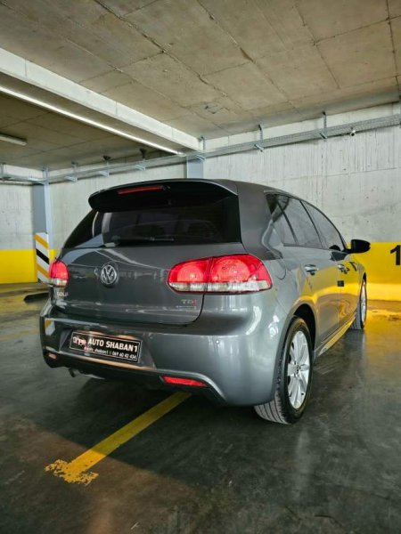 Tirane, ofert makine Volkswagen Golf 6 Viti 2013, 7.700 Euro