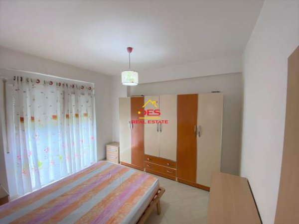 Tirane, jepet me qera apartament 3+1+BLK Kati 2, 157 m² 600 Euro (rruga e ullishtes)