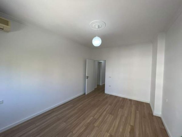 Tirane, shitet apartament 2+1+BLK Kati 2, 1180€/ m²  (Don Bosko)