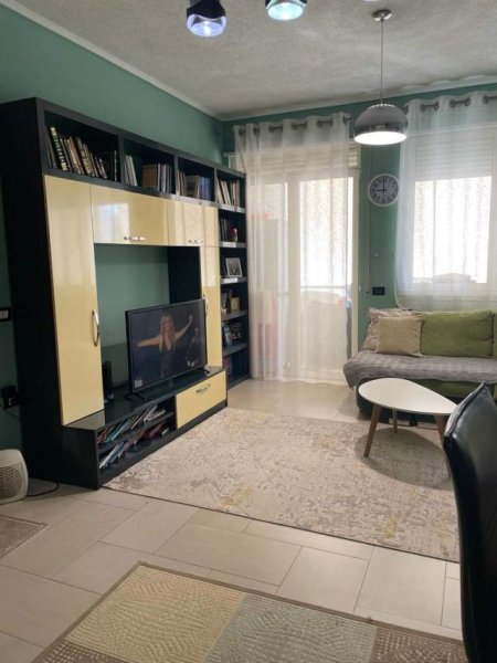 Tirane, shitet apartament Kati 3, 76 m² 115.000 Euro (Liqeni i Thate)