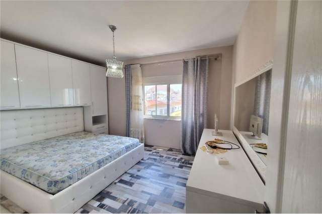 Durres, shes apartament 1+1+BLK Kati 7, 75 m² 77.000 Euro (plazhi hekurudha)