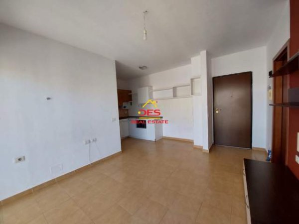 Tirane, shitet apartament 1+1+BLK Kati 10, 48 m² 78.000 Euro (rruga ana komnena)
