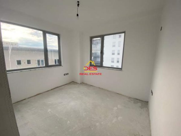 Tirane, shitet apartament 2+1+BLK Kati 2, 72 m² 87.000 Euro (Aleksander Moisiu, KINOSTUDIO)
