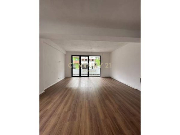 Tirane, shitet apartament 2+1+BLK Kati 2, 117 m² 165.000 Euro
