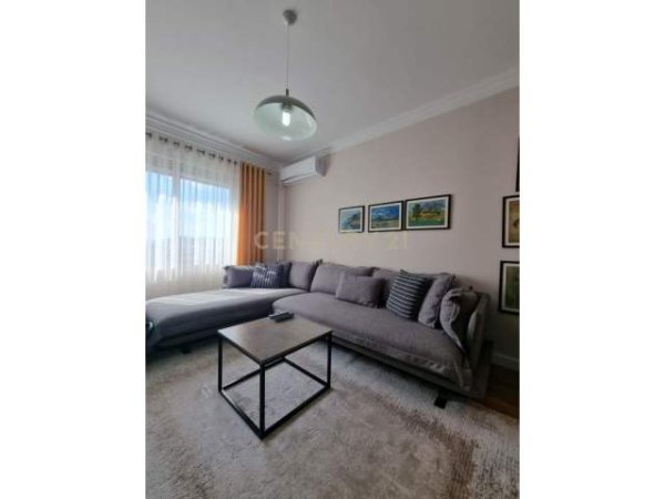 Tirane, shitet apartament 1+1+BLK Kati 6, 70 m² 77.000 Euro (Prane Kompleksit Molla, Astir)