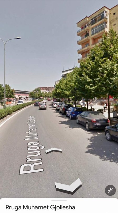 Tirane, shes dyqan Kati 0, 80 m² 650.000 Euro (21 Dhjetori Muhamet Gjollesha)
