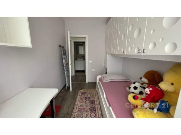 Tirane, shitet apartament 2+1+A+BLK Kati 4, 76 m² 135.000 Euro (Kompleksi Magnet, 21 Dhjetori)