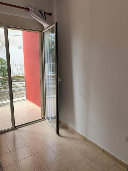 Durres, shitet apartament 1+1 Kati 1, 49 m² 50.000 Euro (Mali Robit)