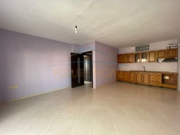 Tirane, shitet apartament 2+1 Kati 5, 105 m² 88.000 Euro (Fresku)