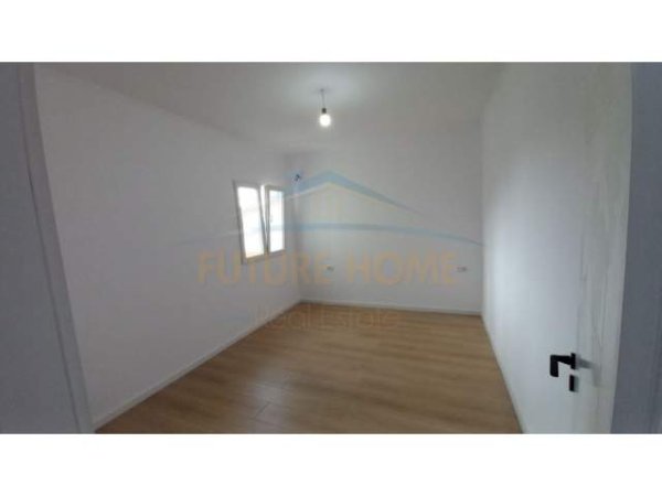 Tirane, shitet apartament 2+1 Kati 1, 80 m² 115.000 Euro (Ish Restorant Durresi)