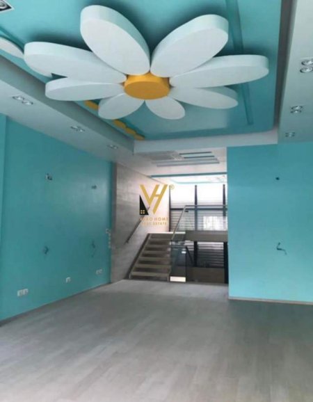 Tirane, shitet dyqan Kati 0, 80 m² 224.000 Euro (Brryli)