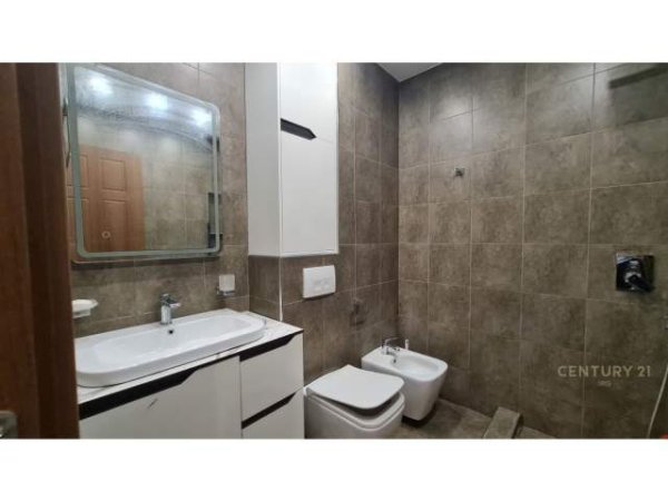 Tirane, shitet apartament 2+1+BLK Kati 2, 111 m² 125.000 Euro (Astir)