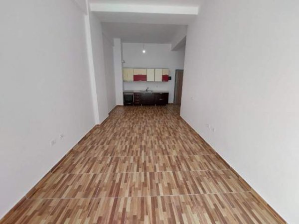 Tirane, shitet apartament 2+1 Kati 2, 85 m² 119.000 Euro (Rruga e Kavajes)