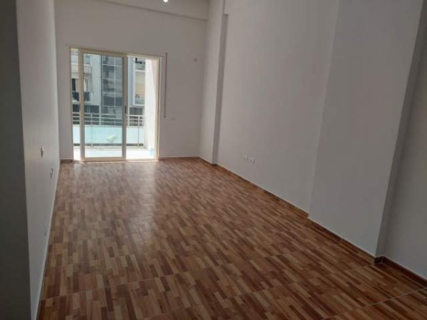 Tirane, shes apartament 2+1+A+BLK Kati 2, 95 m² 119.000 Euro (Rr. E Kavajes perballe me Amerikan 3)