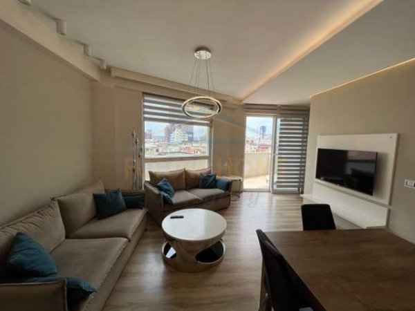 Tirane, jepet me qera apartament 2+1+BLK Kati 5, 122 m² 900 Euro (Shkolla e Baletit)