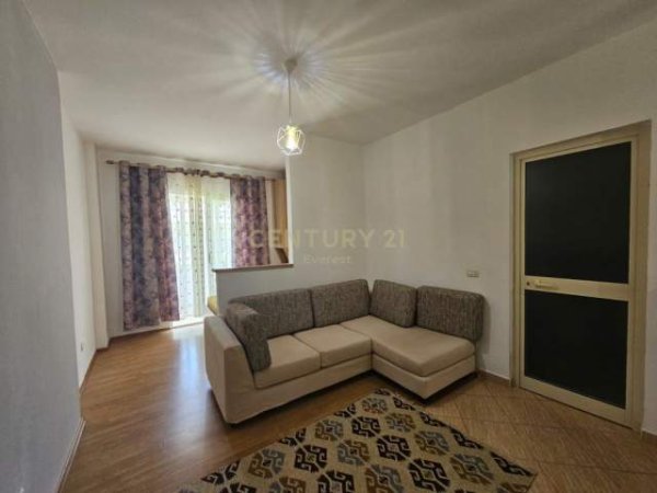 Tirane, shitet apartament 1+1 Kati 4, 34 m² 40.000 Euro (FRESK)