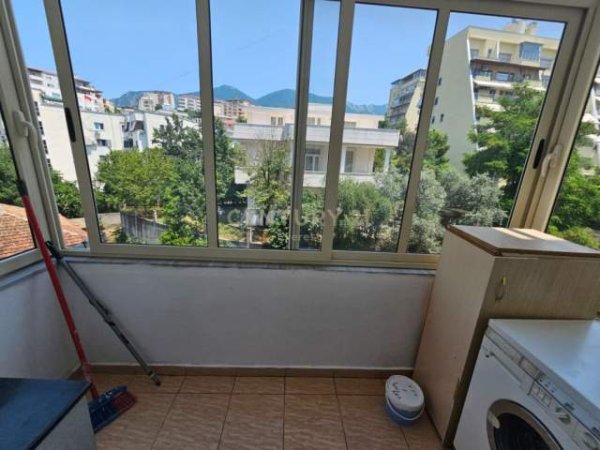 Tirane, shitet apartament 1+1 Kati 4, 34 m² 40.000 Euro (FRESK)