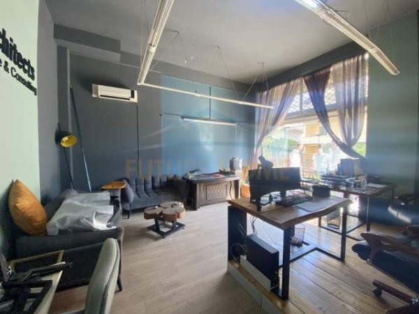 Tirane, shitet ambjent biznesi Kati 0, 51 m² 100.000 Euro (Unaza e Re)