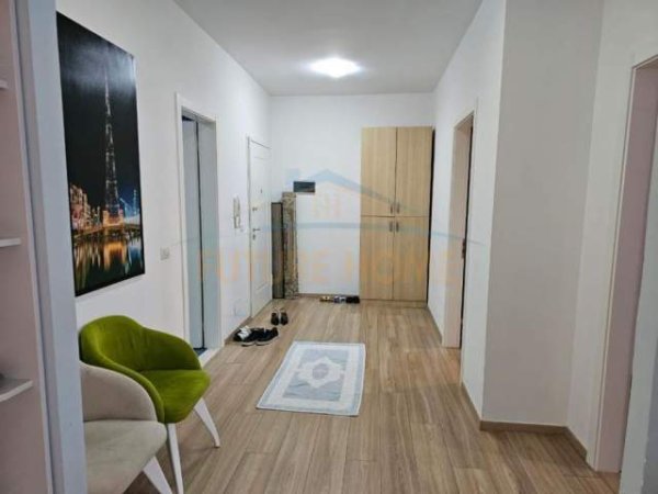 Tirane, shes apartament 2+1 Kati 6, 114 m² 112.000 Euro (Yzberisht)