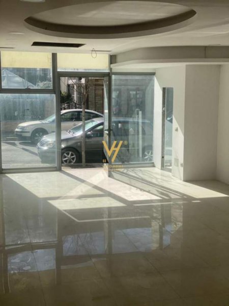 Tirane, jepet me qera dyqan Kati 0, 60 m² 1.500 Euro (rruga e elvasanit)