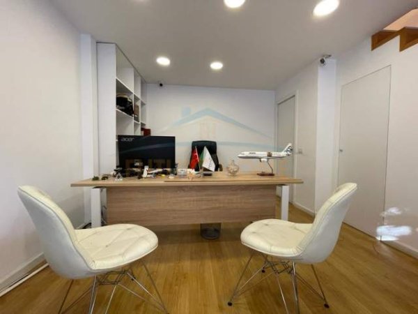 Tirane, jepet me qera zyre Kati 0, 40 m² 800 Euro (Rruga e Kavajes)