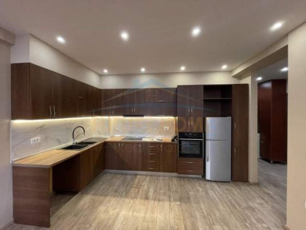 Tirane, shitet apartament 2+1+BLK Kati 2, 108 m² 128.000 Euro (Unaza e Re)