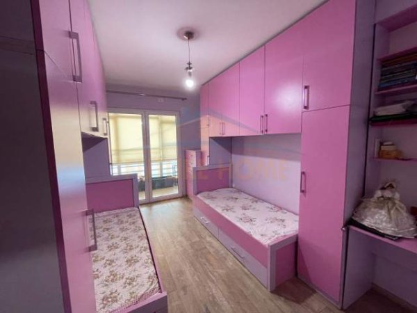 Tirane, shitet apartament 2+1+BLK Kati 2, 108 m² 128.000 Euro (Unaza e Re)