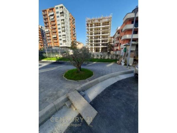 Tirane, shitet apartament Kati 8, 119 m² 155.500 Euro