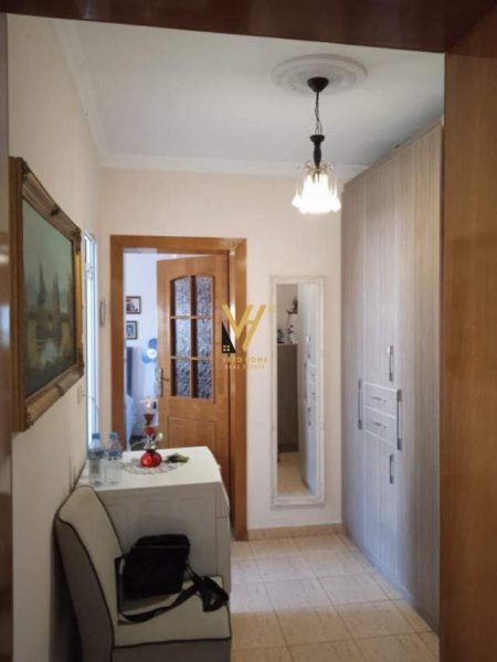 Tirane, shitet apartament 1+1 Kati 5, 57 m² 105.000 Euro (sheshi willson)